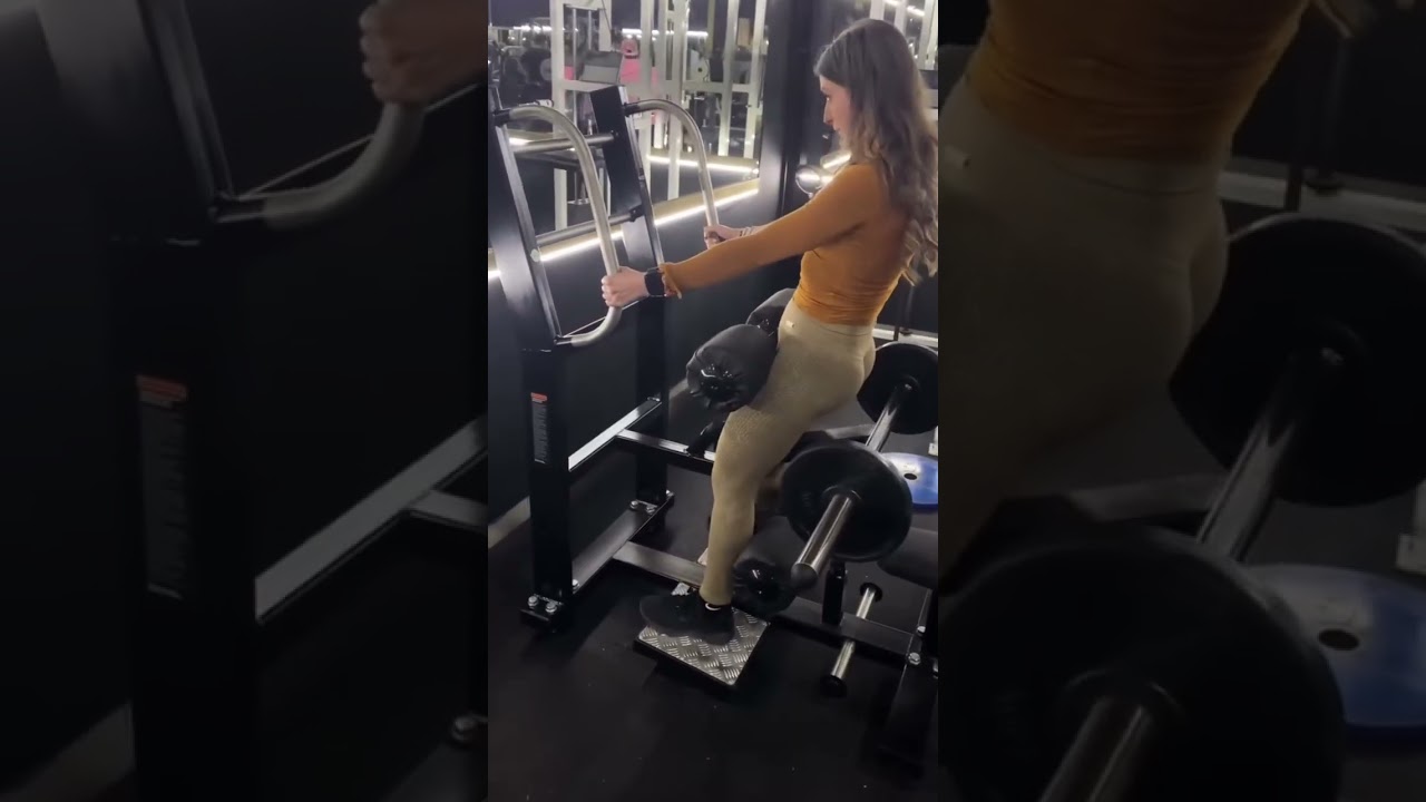 Gymfactory.eu / Z16XG Standing Hip Thrust Machine
