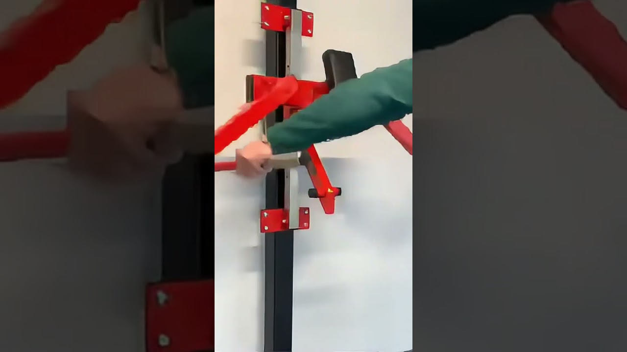 Gymfactory.eu / P3-2 Lateral Shoulder Raise Machine