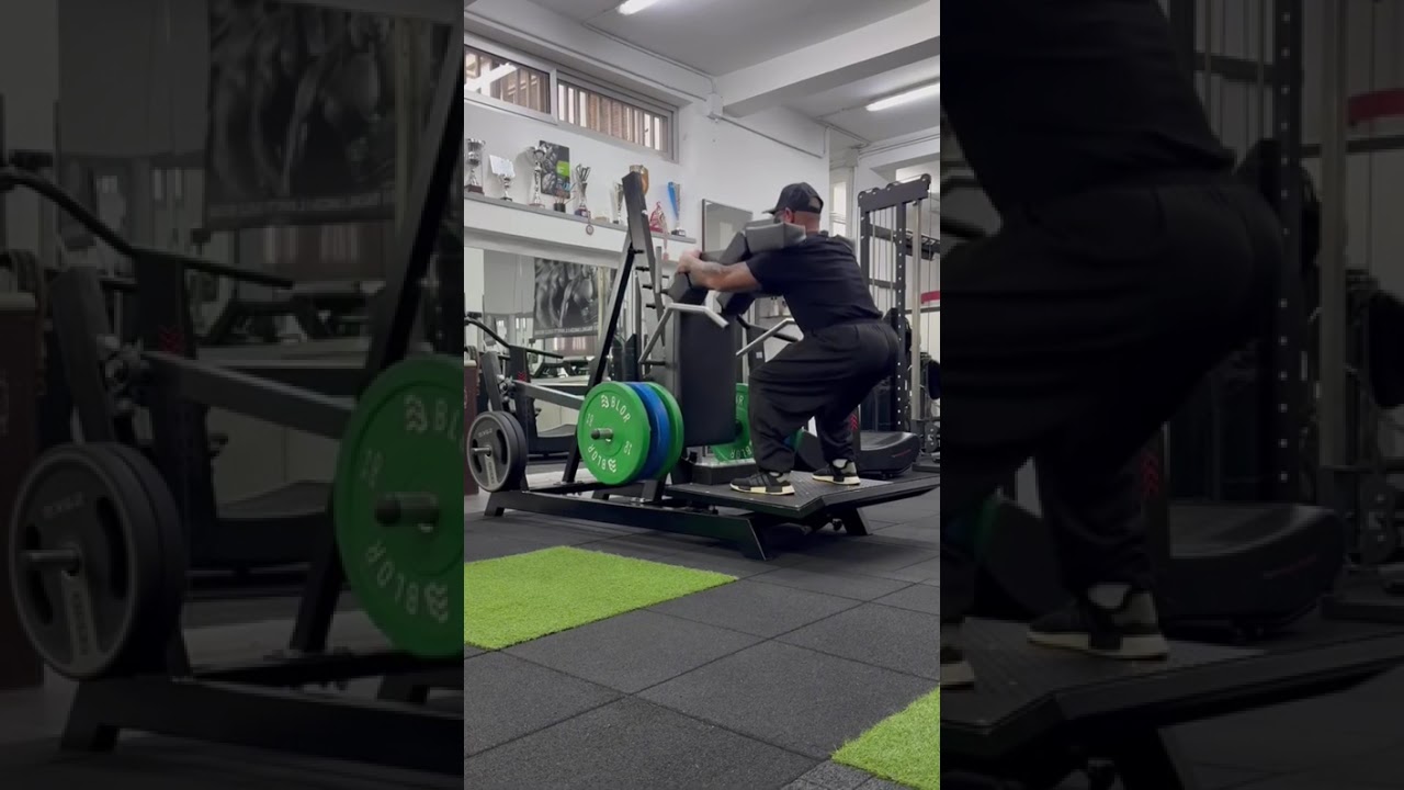 Gymfactory.eu / R1 Front Squat Machine