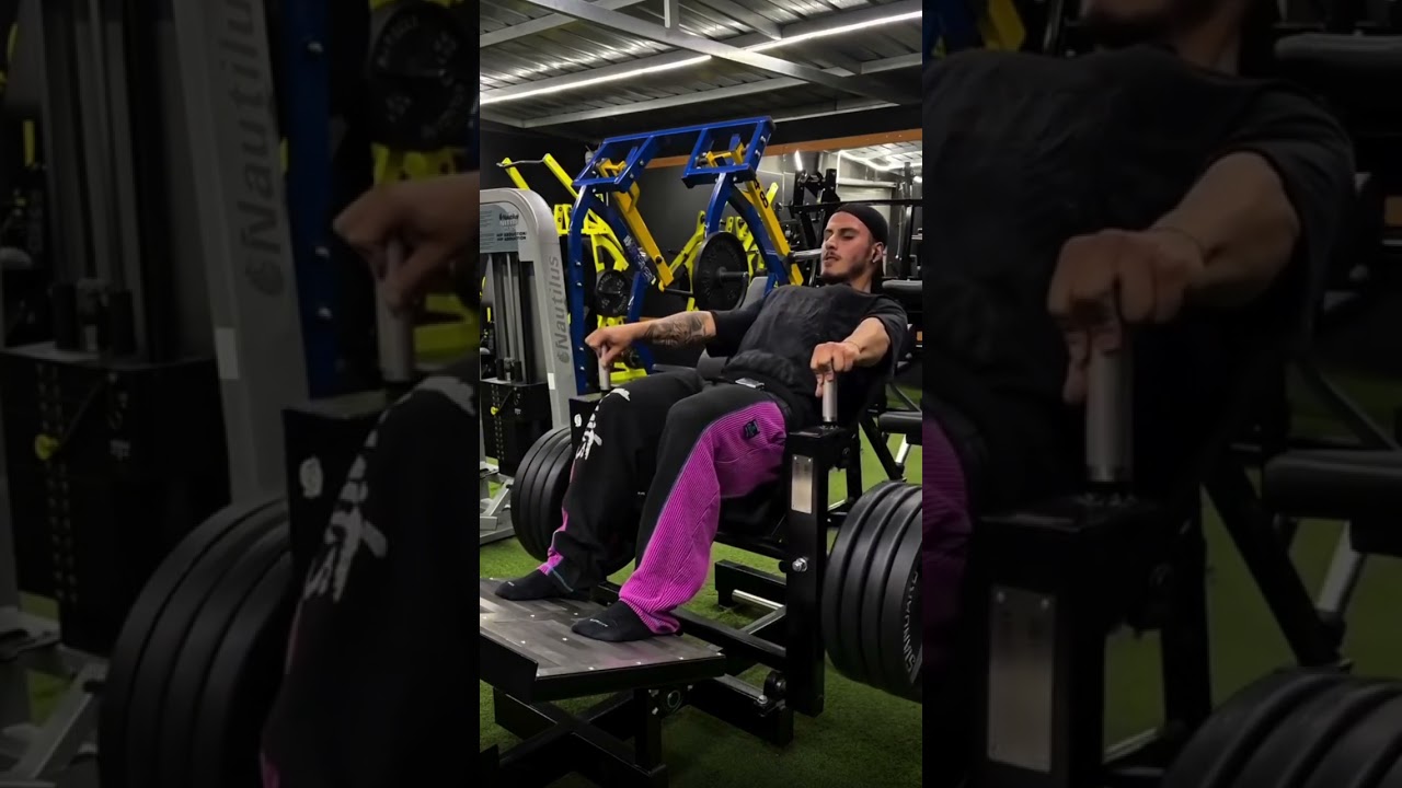 Gymfactory.eu / Z16XX Glute Drive Machine
